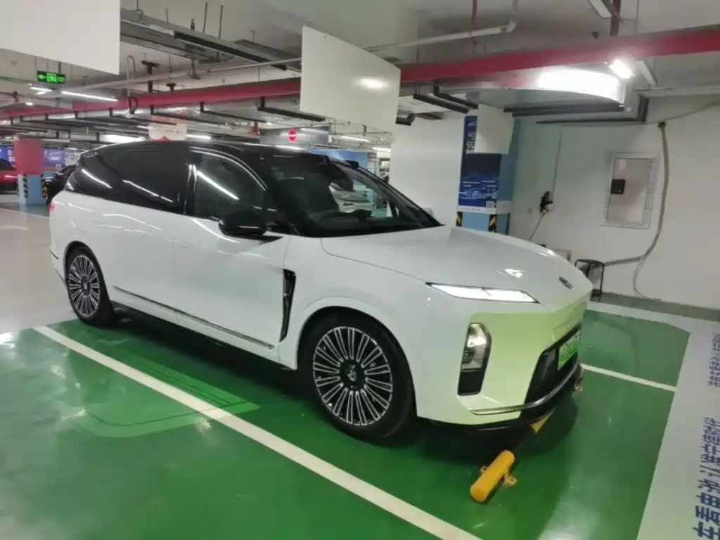 NIO ES8 — миниатюра 4