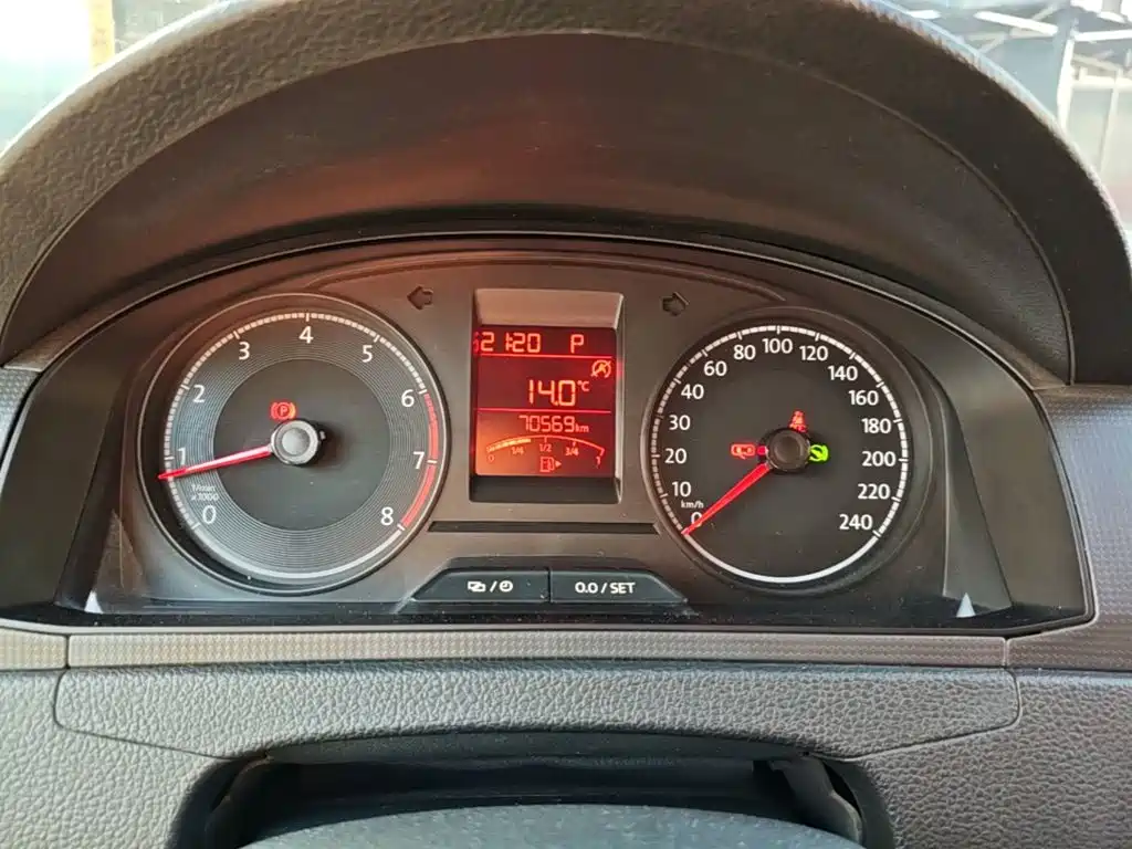 Volkswagen Santana — миниатюра 12