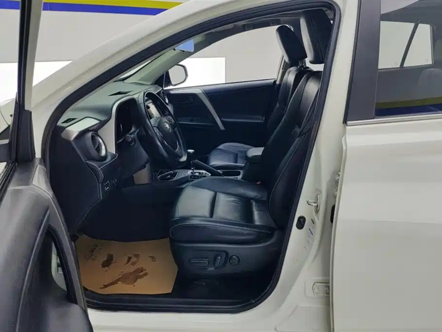 TOYOTA RAV4 RONGFANG