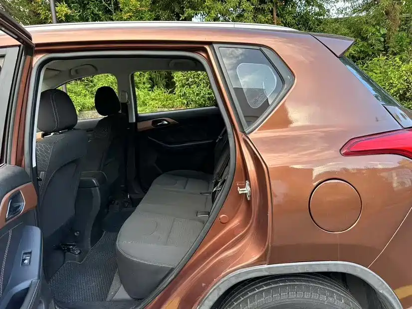 BAIC Senova X35 — миниатюра 8