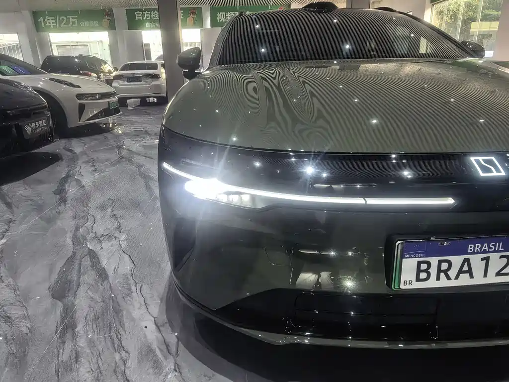 Zeekr 007GT — миниатюра 27