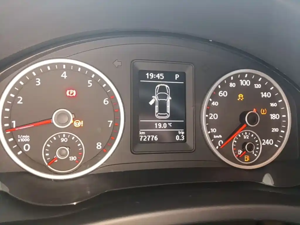 Volkswagen Tiguan — миниатюра 12