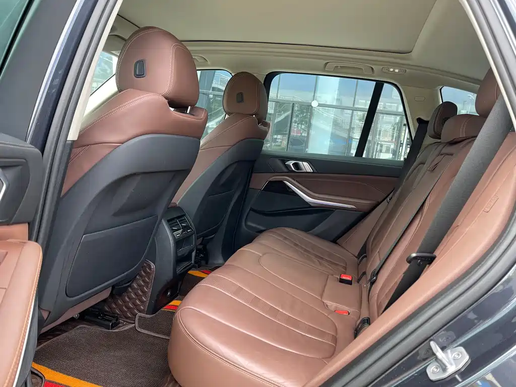 BMW X5 (Import) — миниатюра 9
