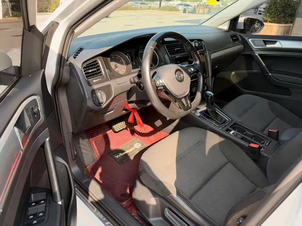 Volkswagen Golf — миниатюра 8