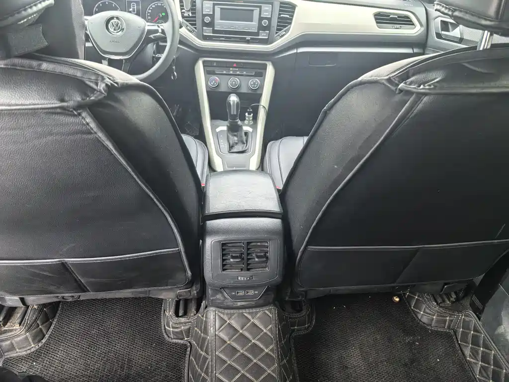 VOLKSWAGEN T ROC EXPLORING SONGS