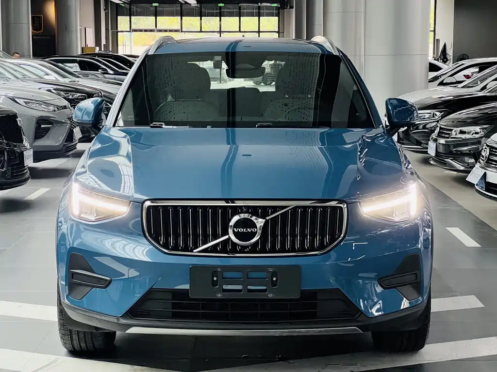 Volvo XC40 — миниатюра 2