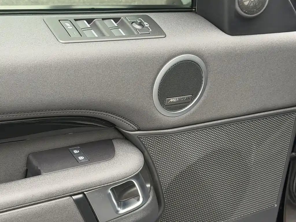Land Rover Discovery — миниатюра 11