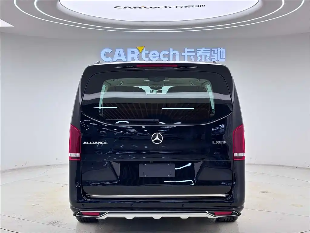 Mercedes-Benz Vito 2024 2.0T AT
