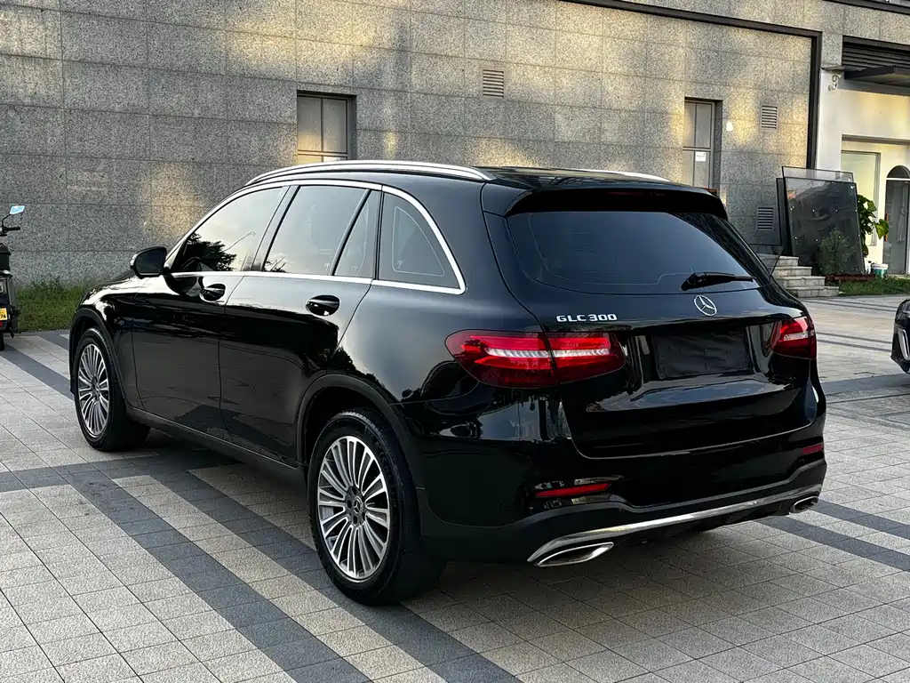 Mercedes-Benz GLC — миниатюра 15