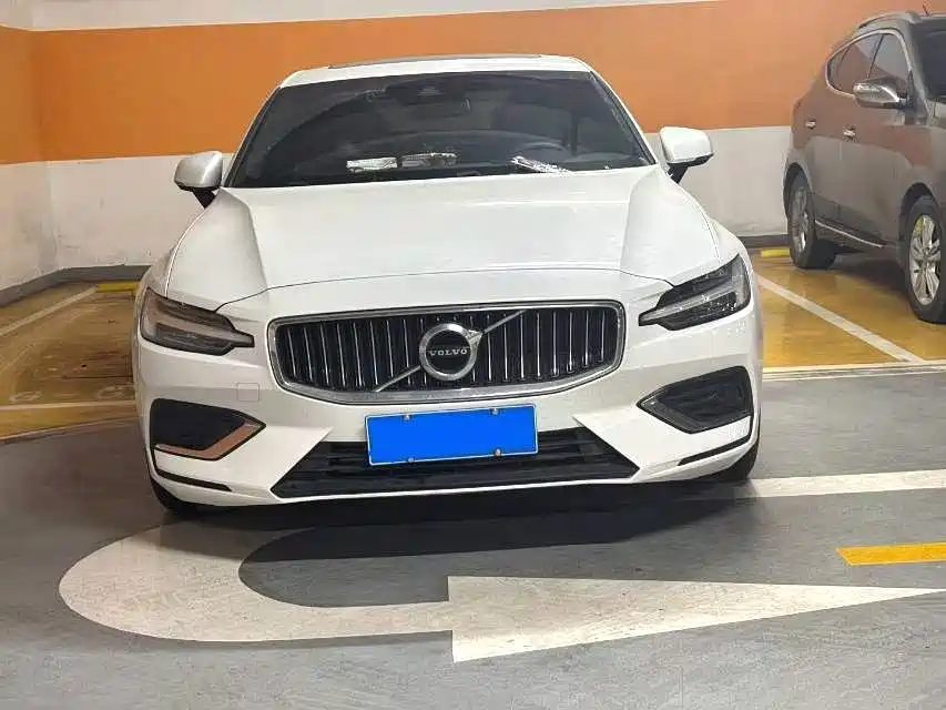 Volvo S60 — миниатюра 3