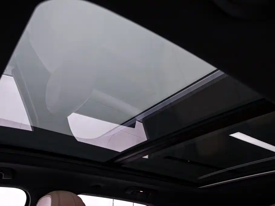 Porsche Cayenne Hybrid — миниатюра 12