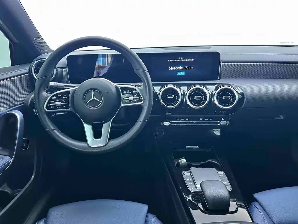 Mercedes-Benz A-Class — миниатюра 8