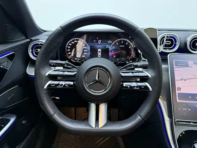 Mercedes-Benz C-Class — миниатюра 8