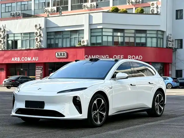 NIO ET5T