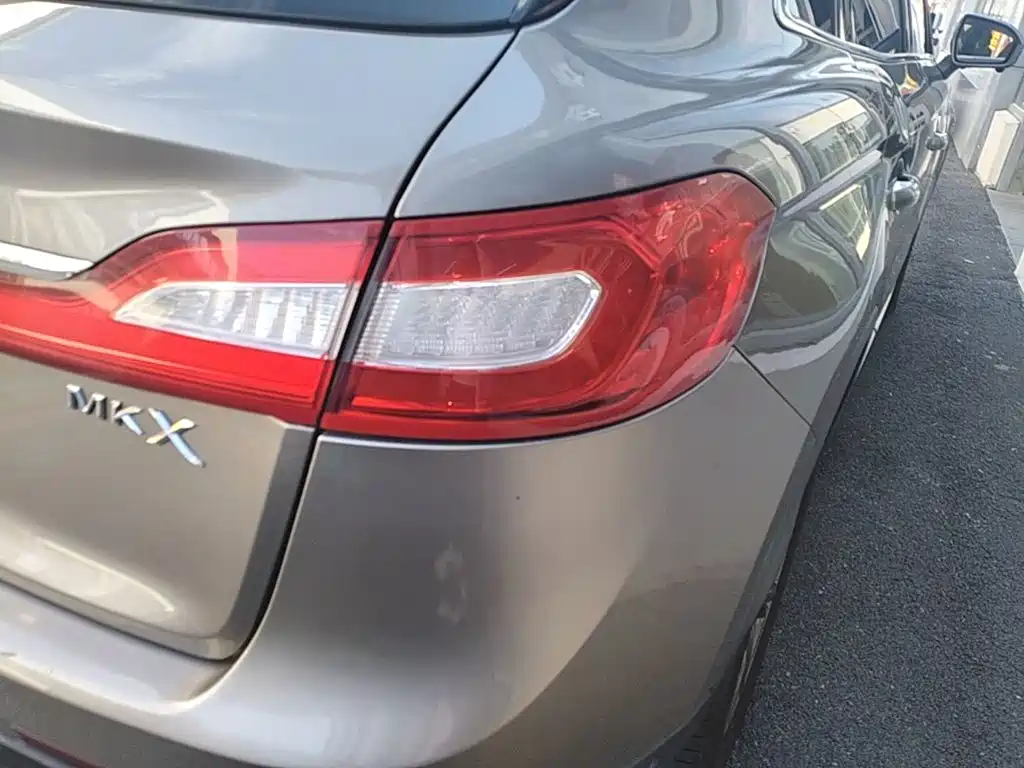 Lincoln MKX — миниатюра 8