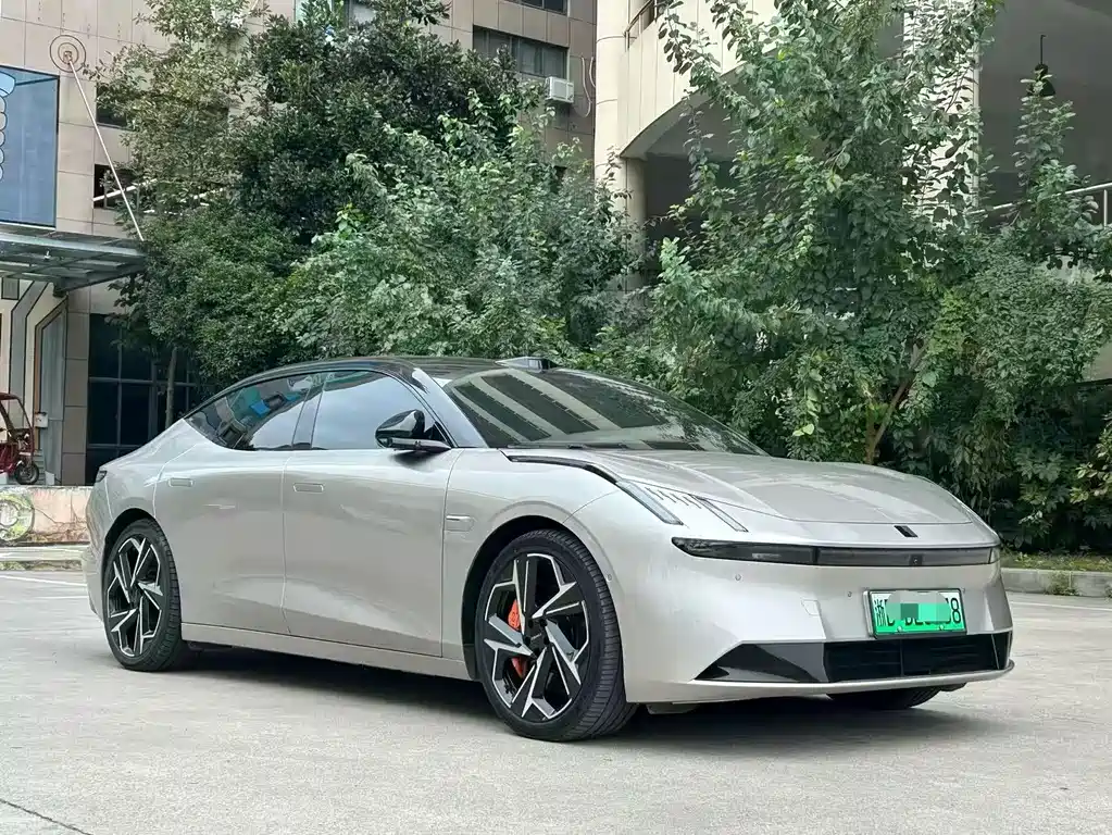 Lynk & Co Z10 — миниатюра 3