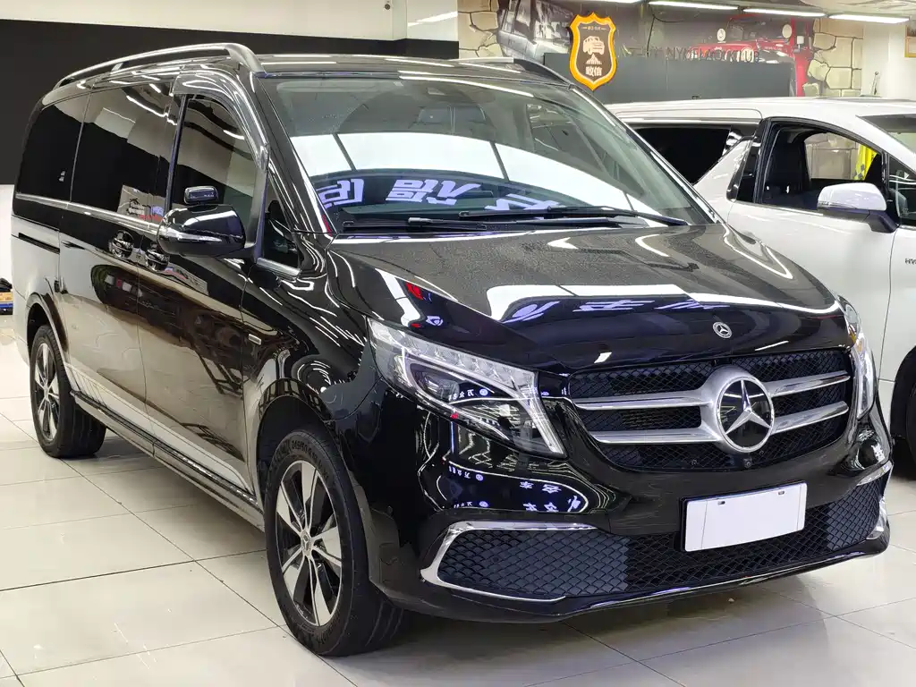 MERCEDES-BENZ V CLASS