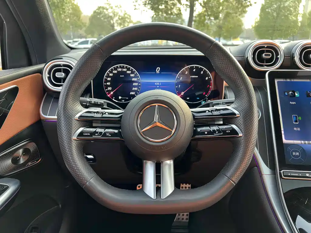 Mercedes-Benz GLC 2023 GLC 260 L 4MATIC Luxury 5 мест