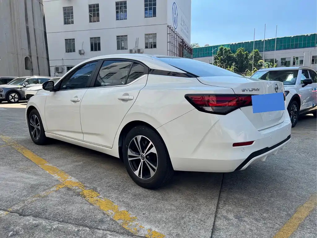Nissan Sylphy — миниатюра 7