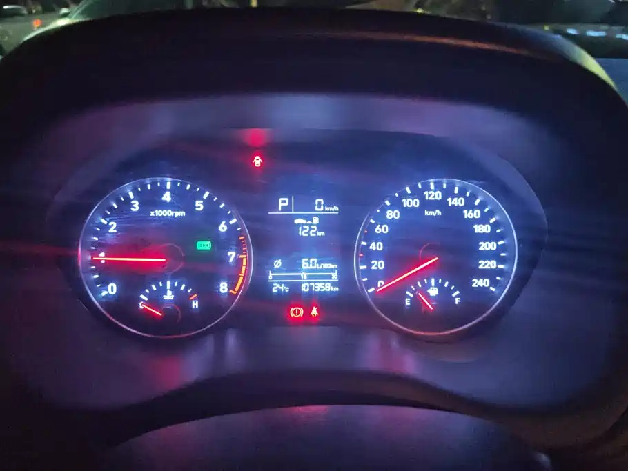 Hyundai Elantra — миниатюра 14