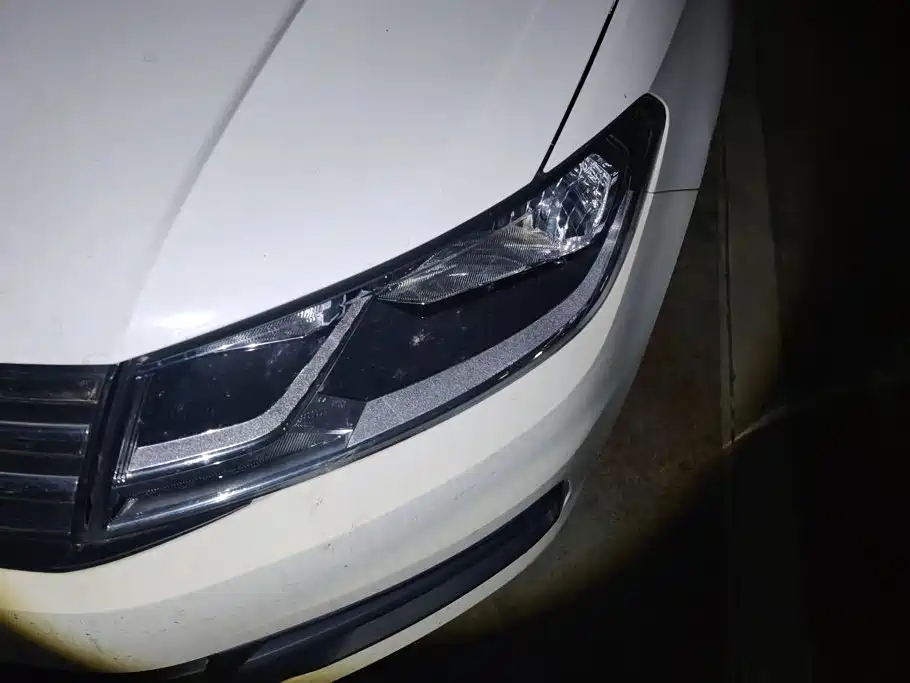 Volkswagen Santana — миниатюра 5