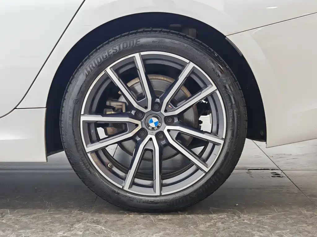 BMW 3 Series — миниатюра 10