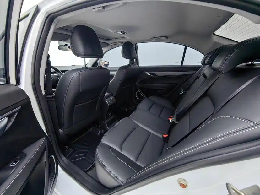 Geely Emgrand — миниатюра 11