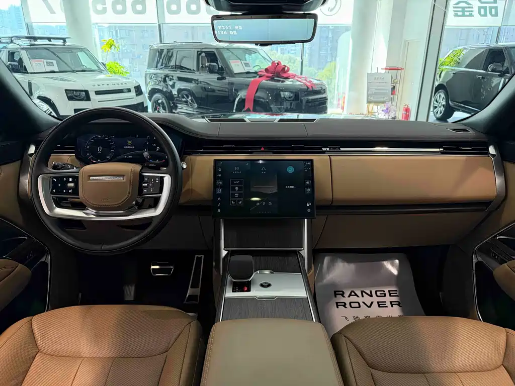 Land Rover Range Rover — миниатюра 18