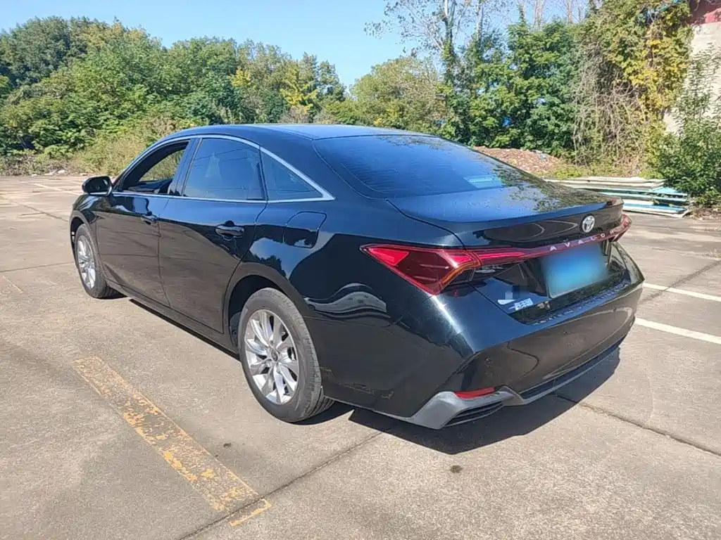 Toyota Avalon — миниатюра 5