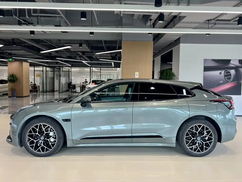 ZEEKR EXTREME KRYPTON 001