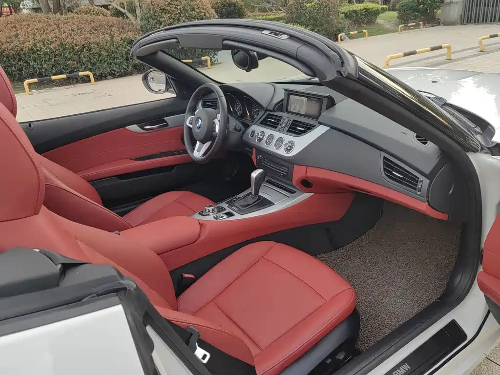 BMW Z4 — миниатюра 11