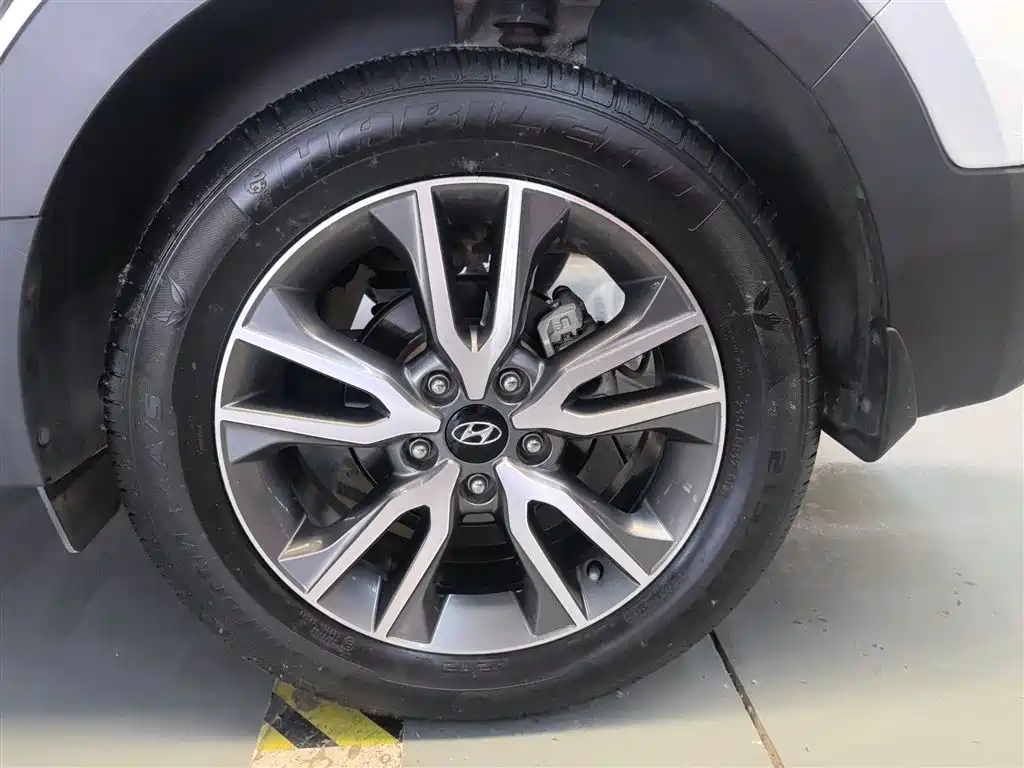 Hyundai BAIC Hyundai ix25 ix25 2017 1.4T AT