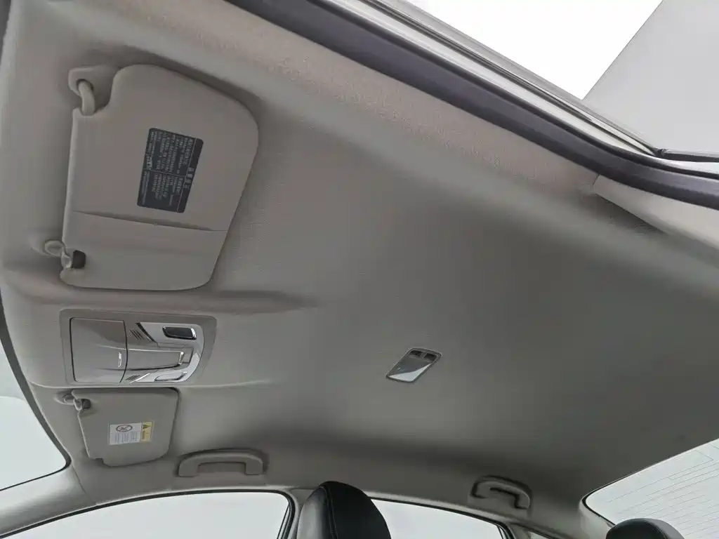 Nissan Sylphy — миниатюра 14
