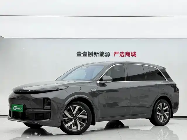 Li Auto L8