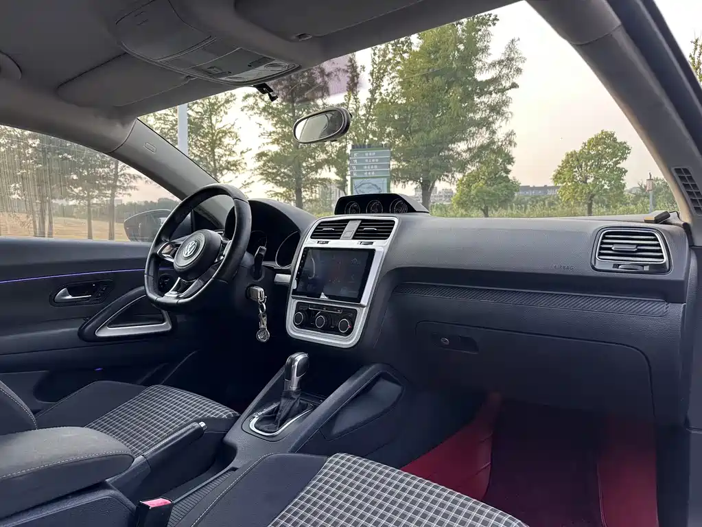 Volkswagen Scirocco — миниатюра 10