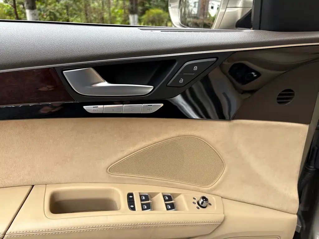 Audi A8 2012 A8L 50 TFSI quattro Luxury