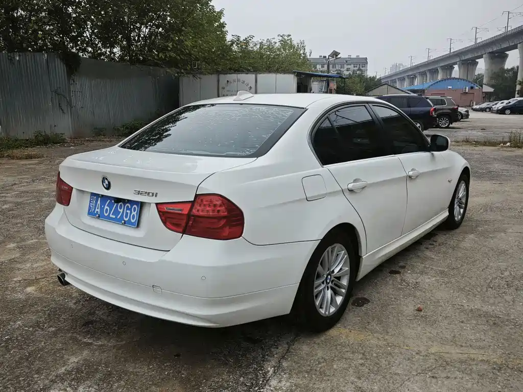 BMW 3 Series — миниатюра 5