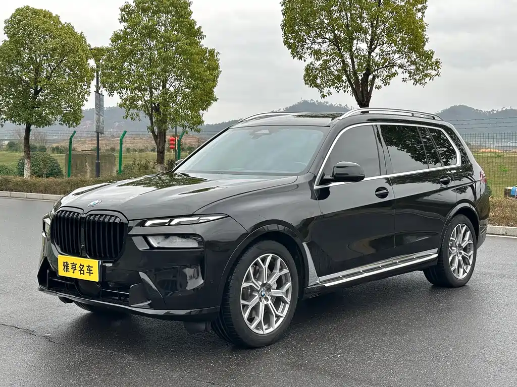 BMW X7 2023 xDrive40i Lead Luxury
