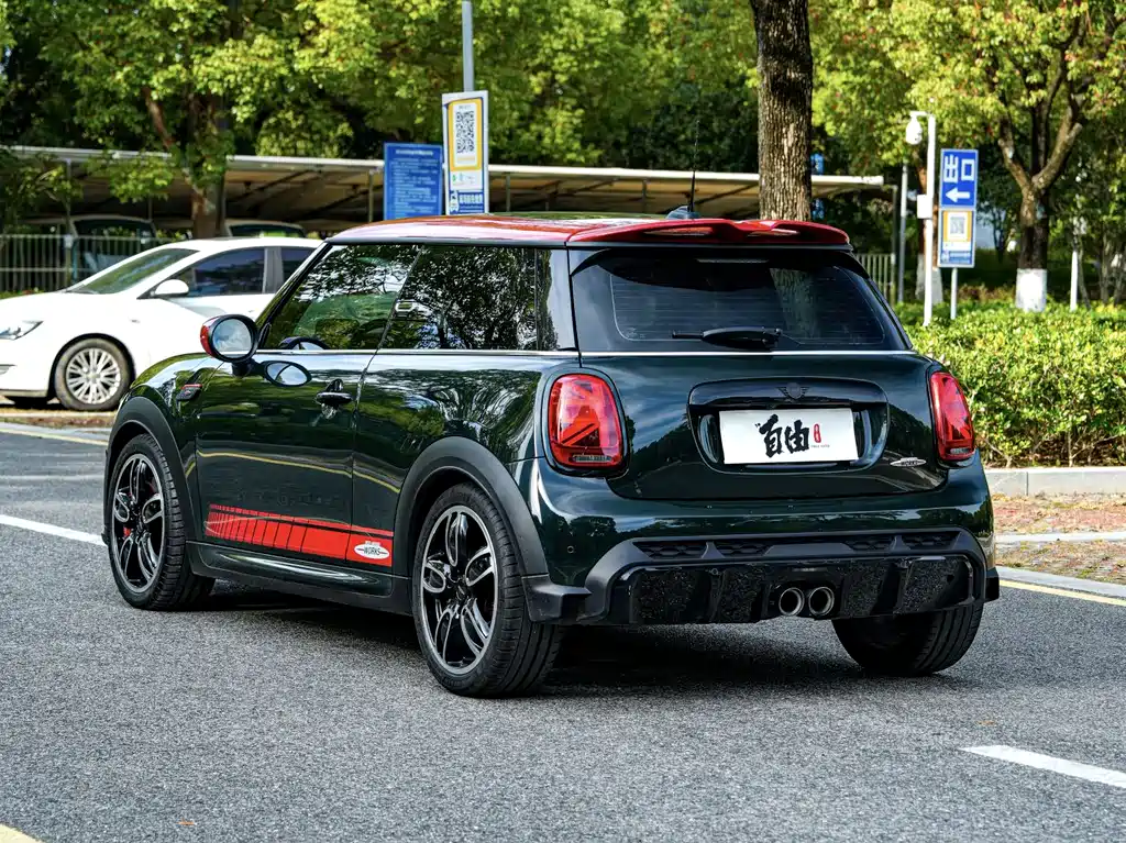 MINI JCW
