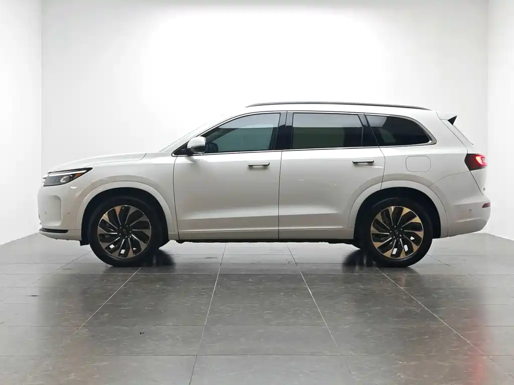 AITO ASK THE WORLD M7