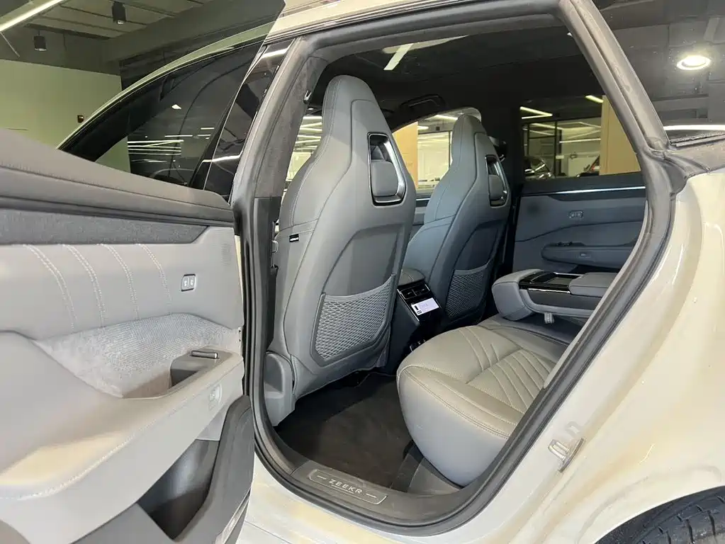 ZEEKR EXTREME KRYPTON 001