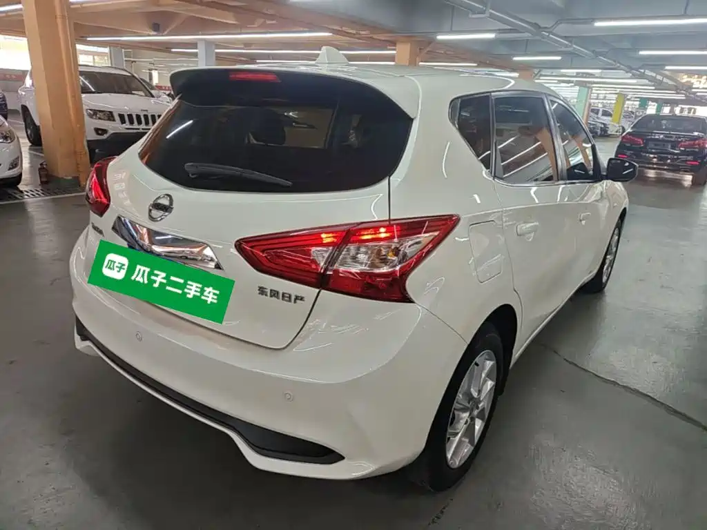 Nissan Tiida — миниатюра 7