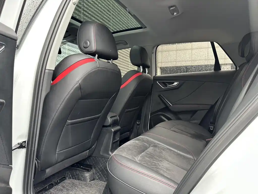 Audi Q2L — миниатюра 13