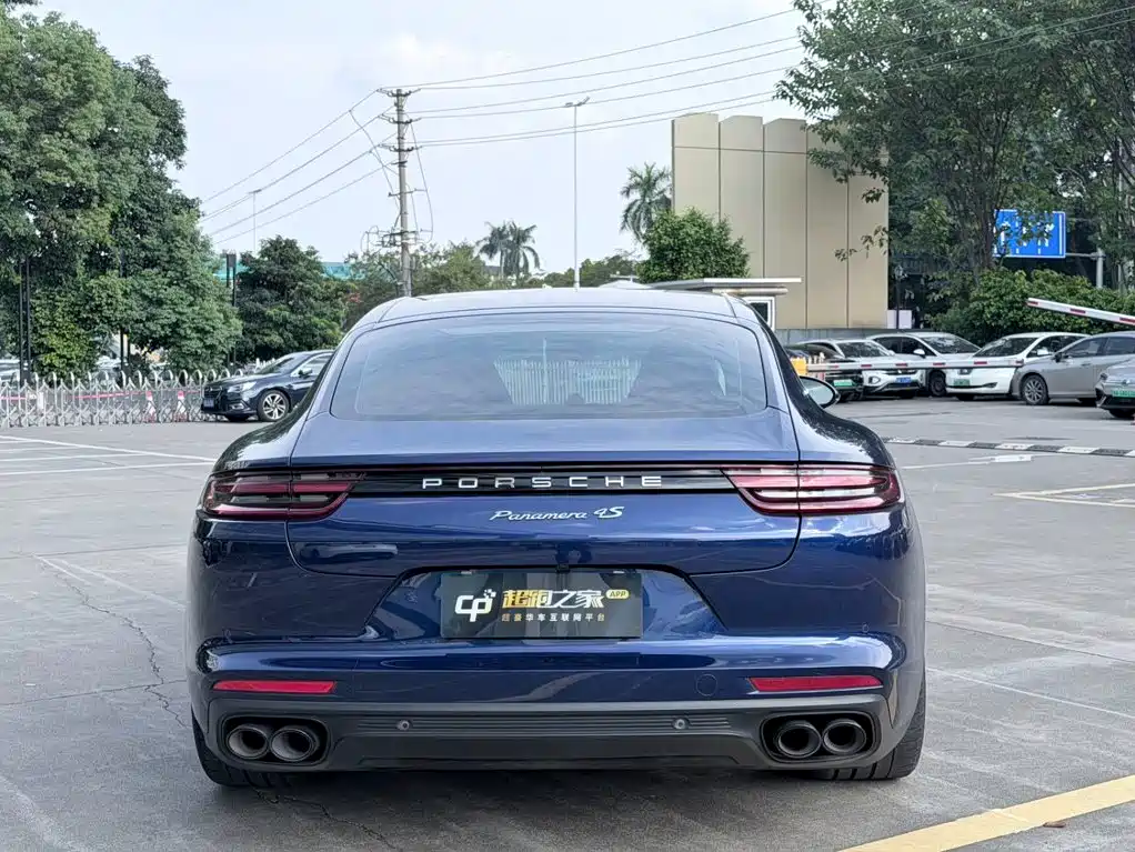 Porsche Panamera — миниатюра 6