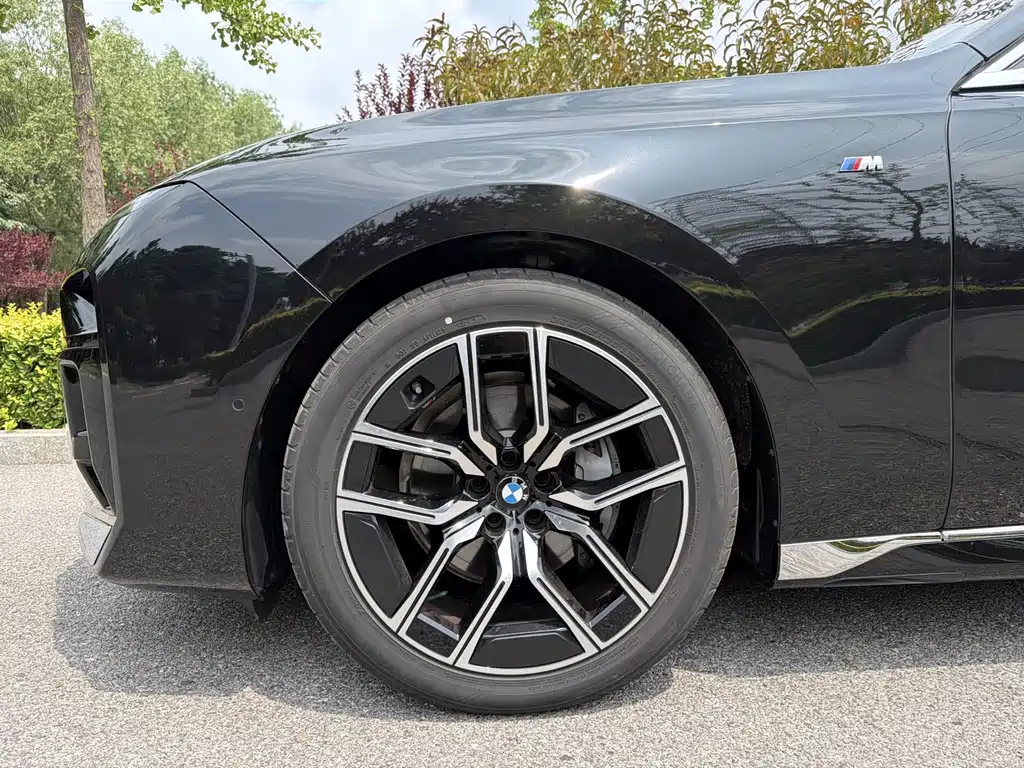 BMW 7 Series 7 2023 735Li M Sport