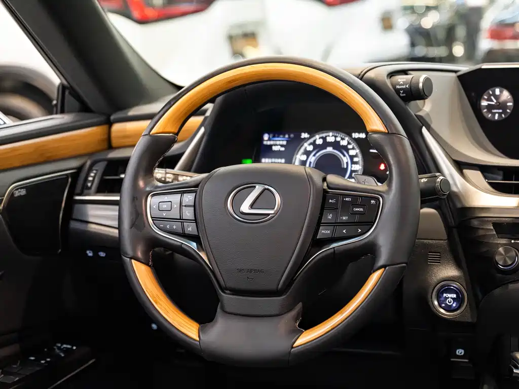 Lexus ES — миниатюра 14