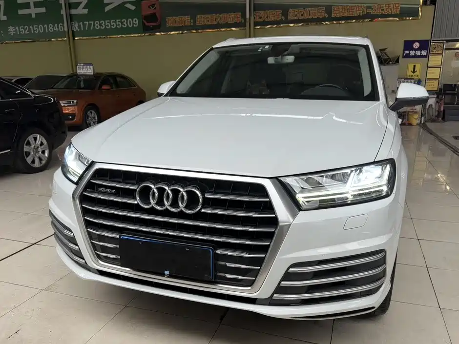 Купить Audi Q7