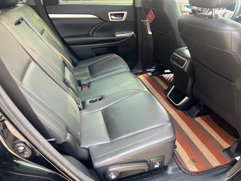 Toyota Highlander — миниатюра 11