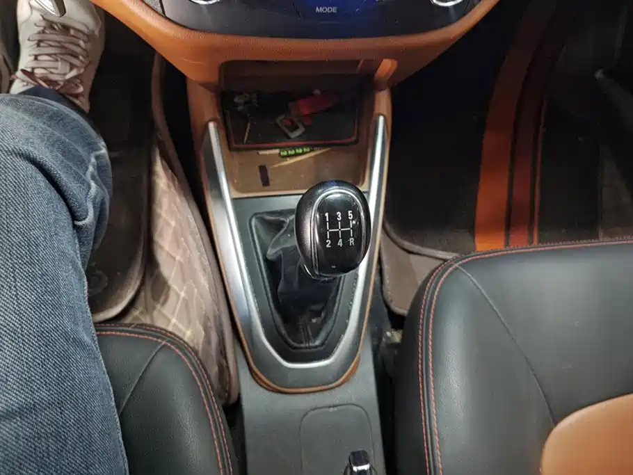 Geely King Kong — миниатюра 16
