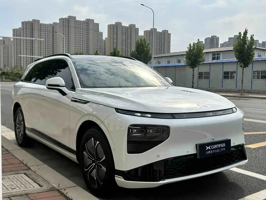 XPeng G9 — миниатюра 3